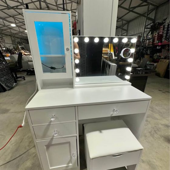 LED Makeup Vanity
